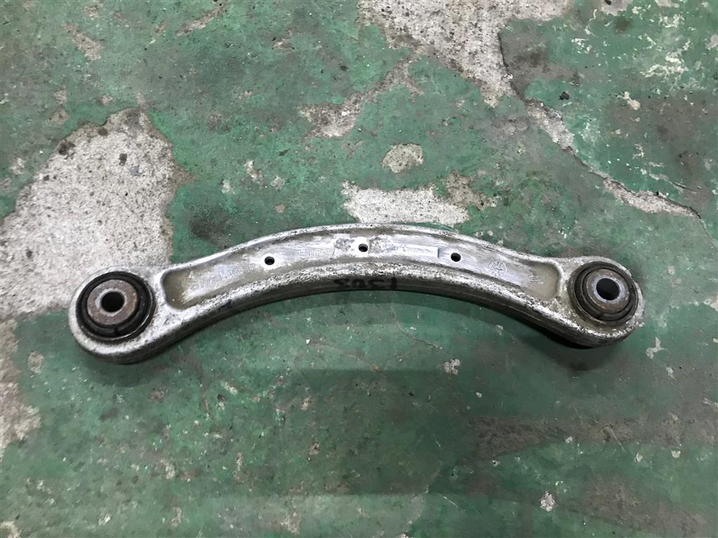 Volkswagen Touareg 7L 2007-2010 для Рычаг задний