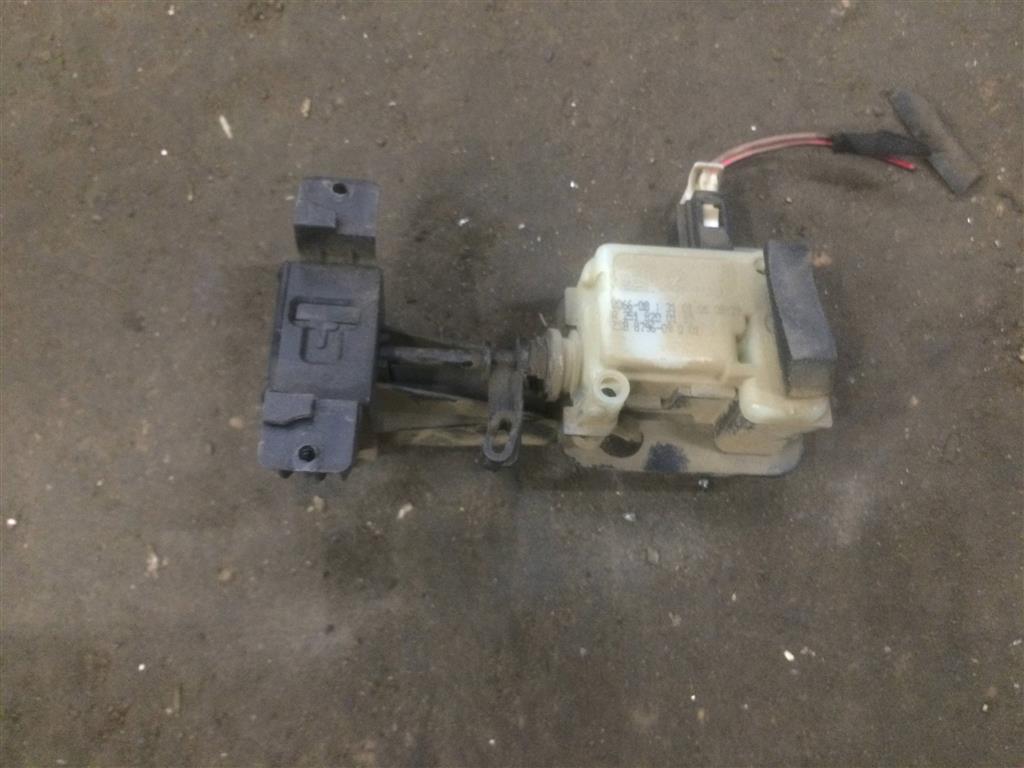 Mercedes-Benz W221 S-Klasse S221 2005-2009 для Активатор замка крышки бензобака