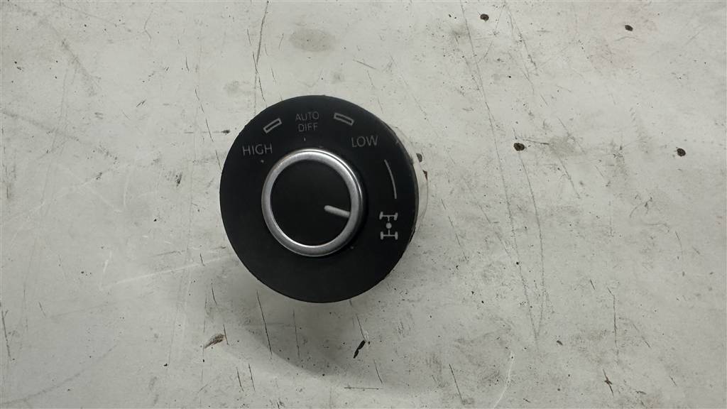 Volkswagen Touareg 7L 2002-2006 для кнопка блокировки дифференциала