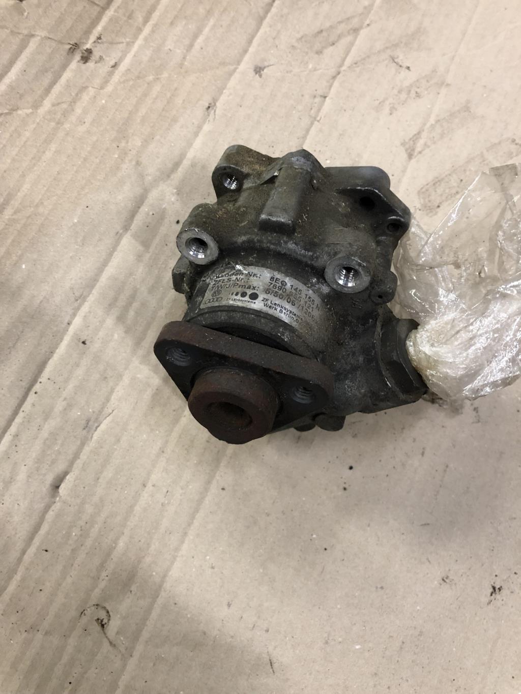 Audi A4 (B7) 2005-2007 для Насос гидроусилителя