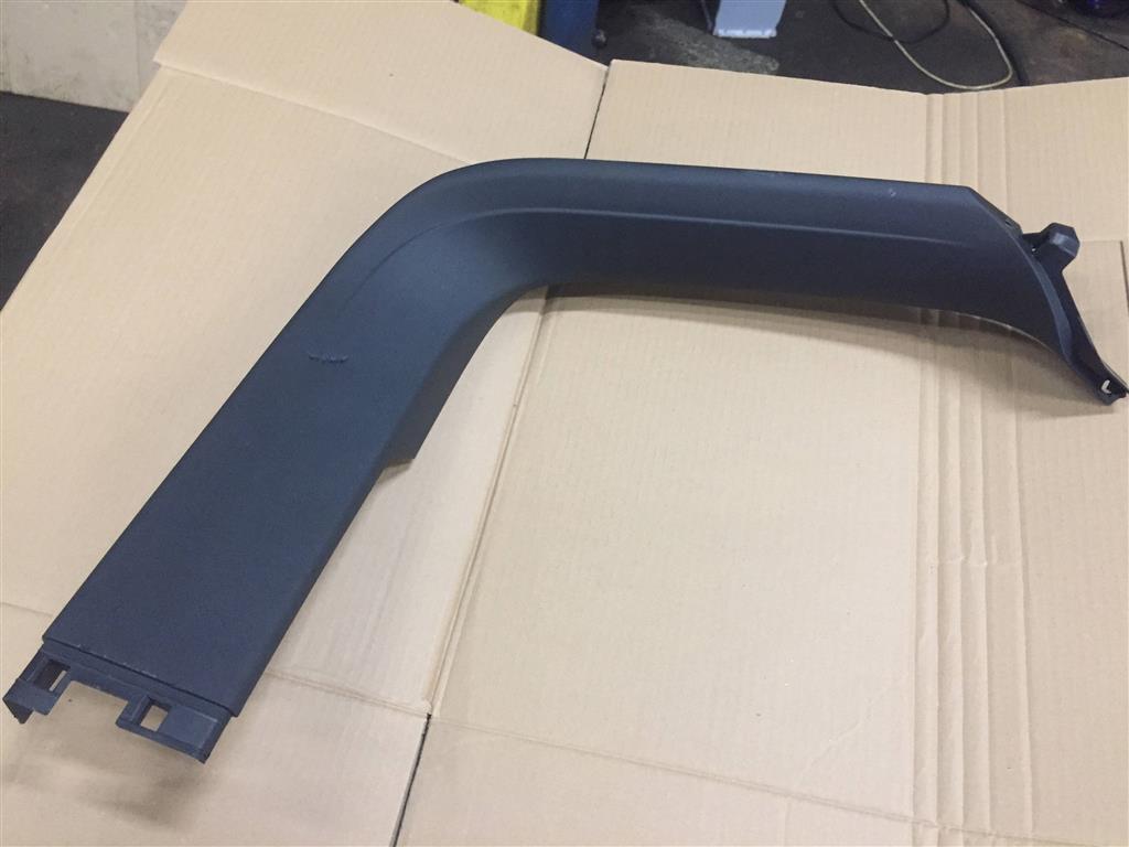 Mercedes-Benz W253 X253 GLC coupe 2015- для Обшивка крышки багажника