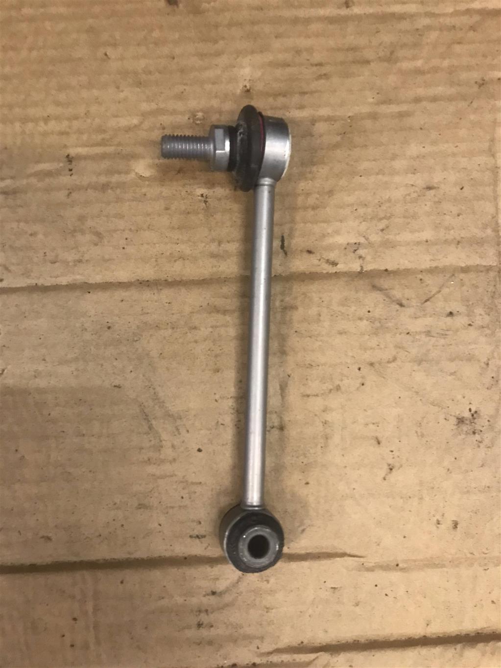 BMW 1-серия E87/E81 2004>  для Стойка заднего стабилизатора