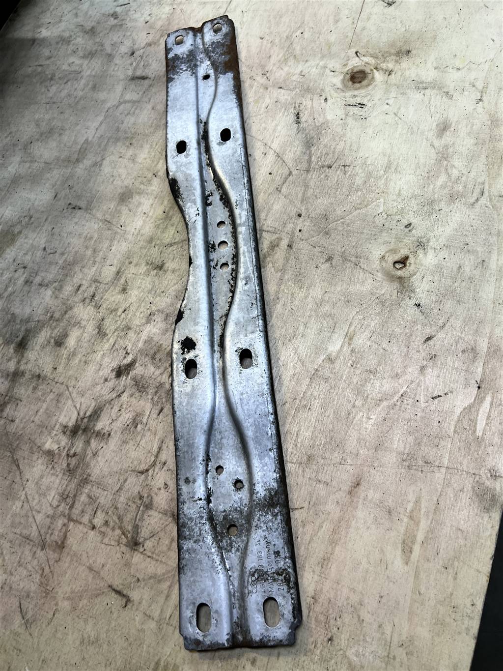 Audi A6 C7 для Распорка