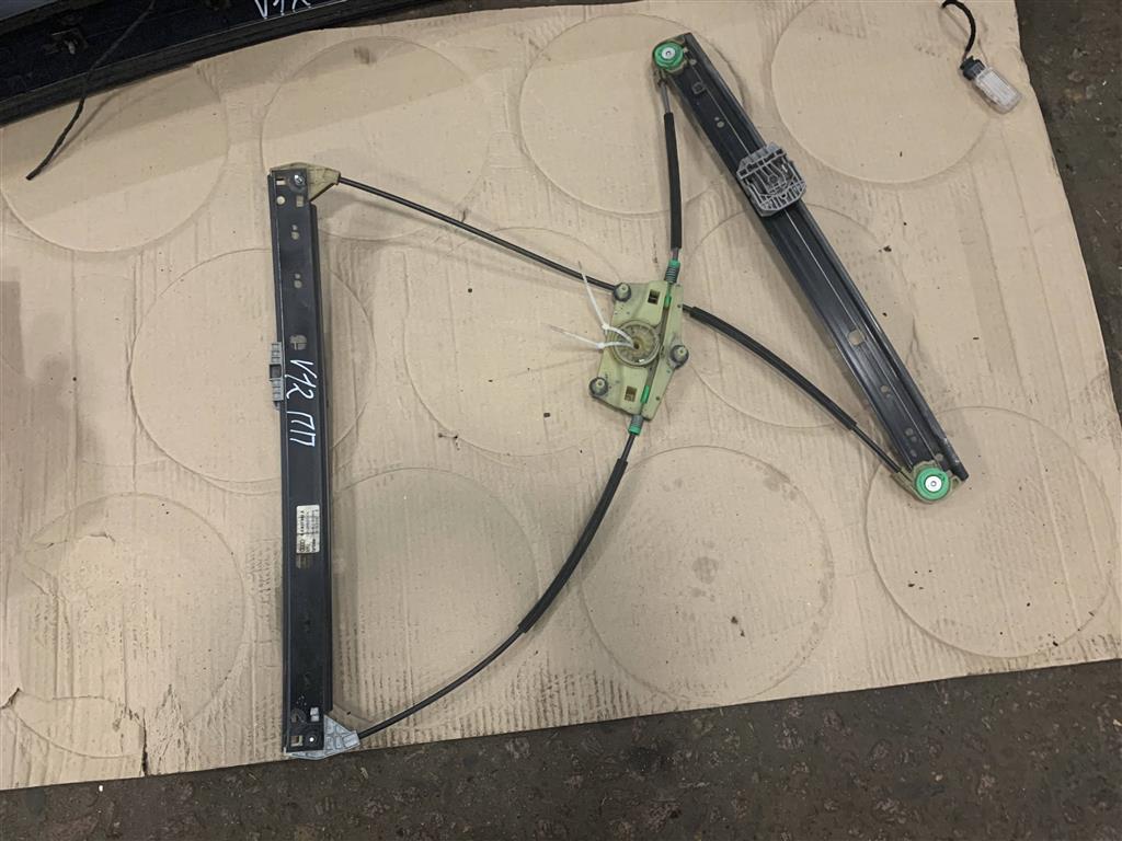 Audi Q7 (4L)  2005 - 2009 для Стеклоподъемник передний правый