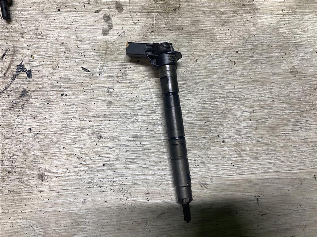 Skoda Superb 2008-2015 для Форсунка дизельная