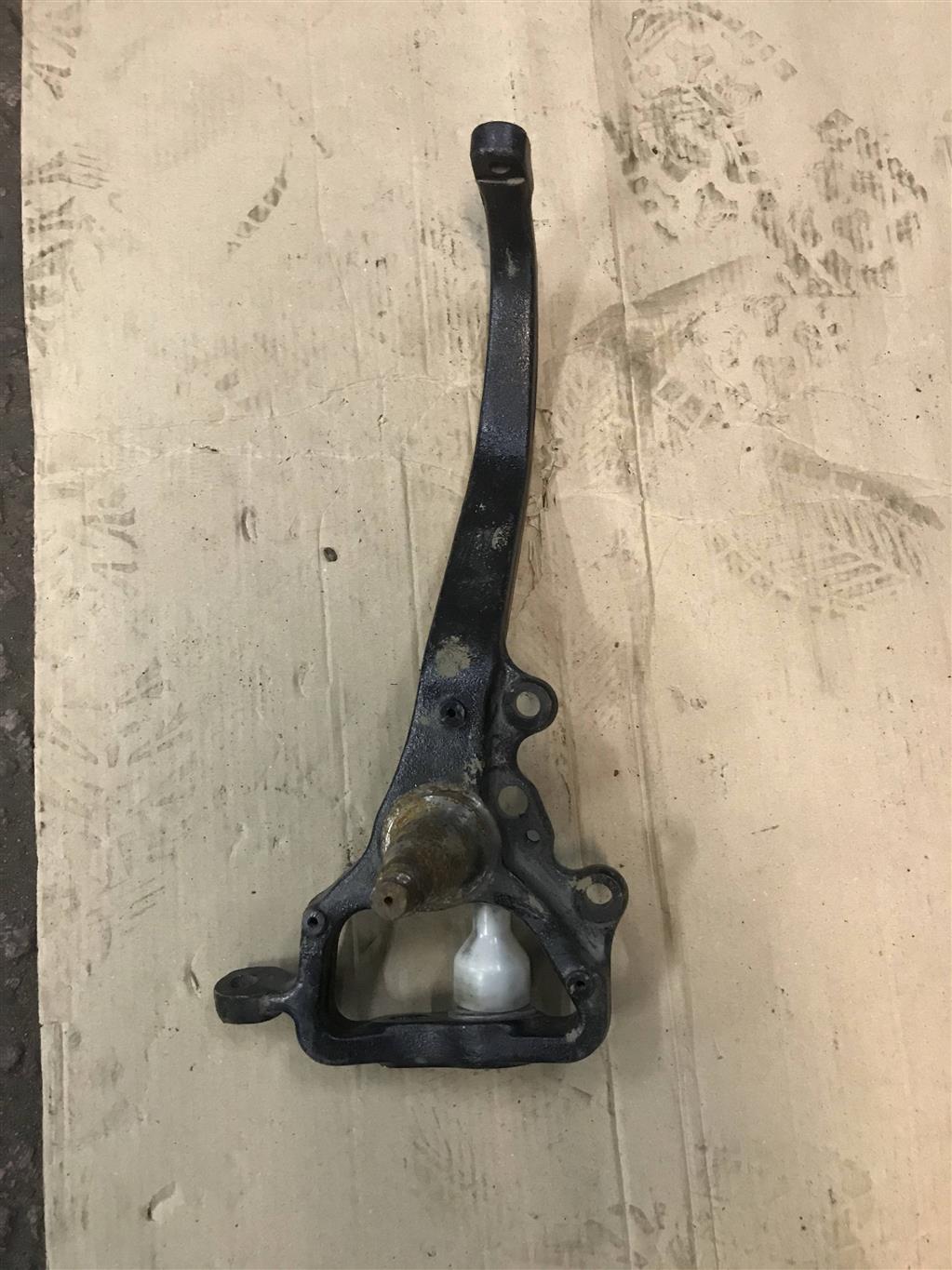 Mercedes-Benz W220 S-Klasse S220 1998-2005 для Кулак поворотный передний левый