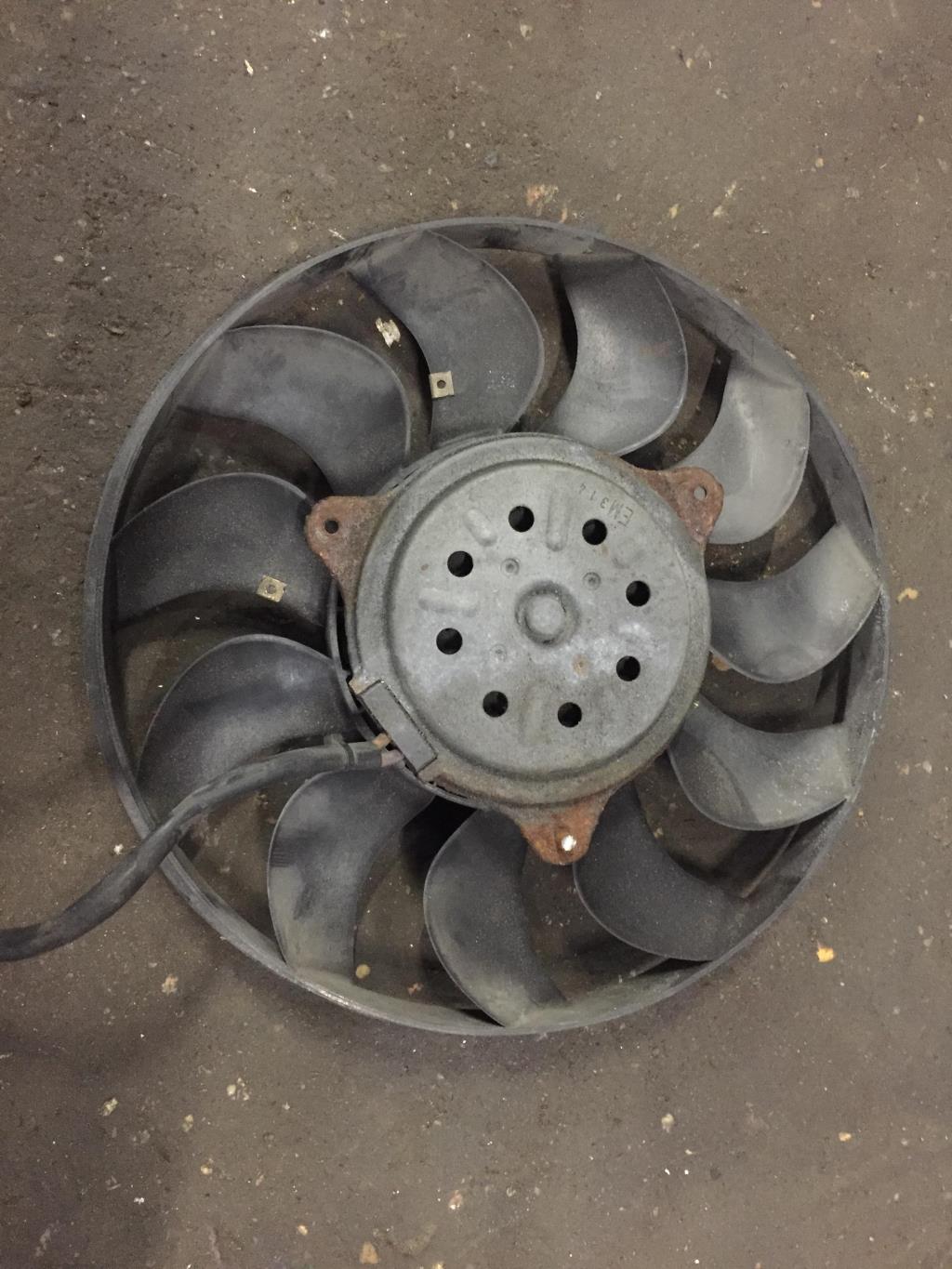 Audi A6 (C6 4F) 2005-2008 для Вентилятор радиатора