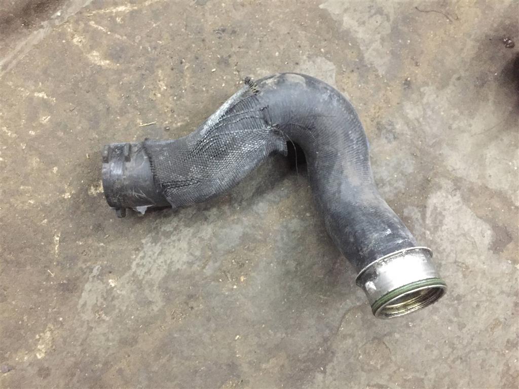 Audi Q7 (4L)  2005 - 2009 для Патрубок интеркулера