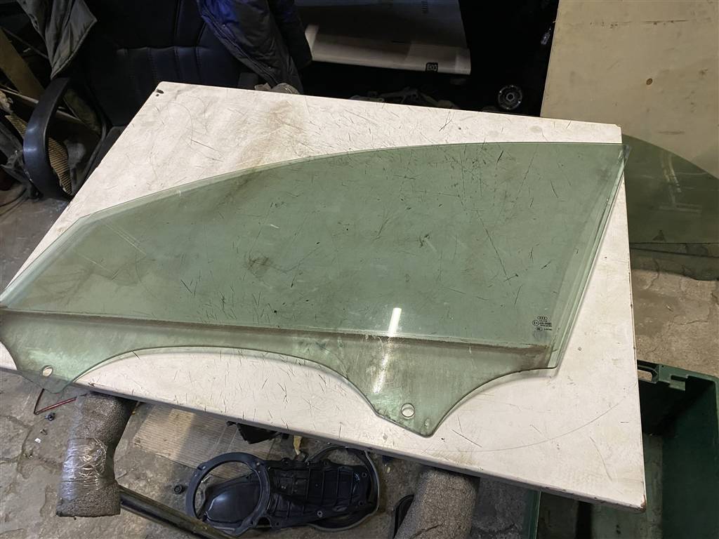 Audi A6 C7 для Стекло двери передней левой