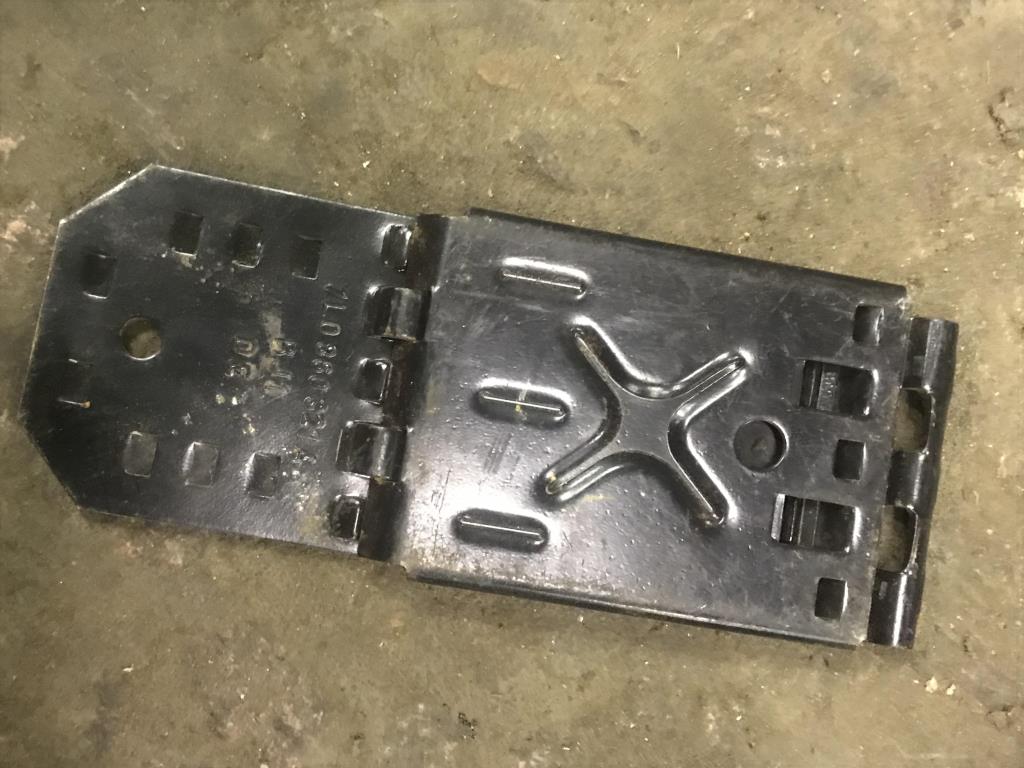 Audi Q7 (4L)  2005 - 2009 для противооткатной упор