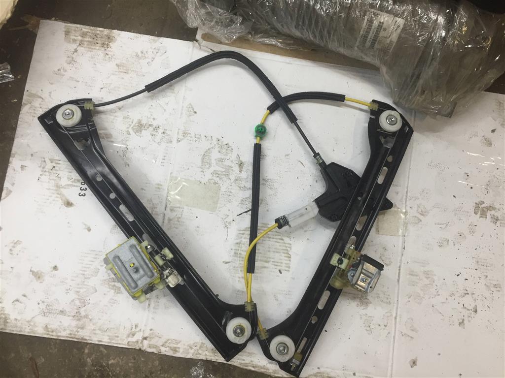 Mercedes-Benz W205 C205 Coupe для Стеклоподъемник передний правый