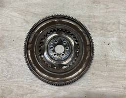 Маховик для Volkswagen Golf VI 2009-2012  запчасти бу