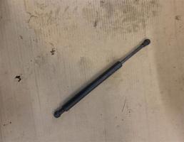 Амортизатор крышки багажника для Volkswagen Touareg 7L 2002-2006  запчасти бу