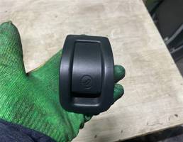 Заглушка в сиденье для Skoda Octavia (A7) 2013-2017  запчасти бу