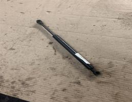 Амортизатор крышки багажника для Porsche Cayenne 955 2002-2007  запчасти бу