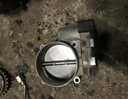 Дроссельная заслонка для Audi Q7 (4L)  2005 - 2009  запчасти бу