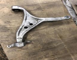 Рычаг передний нижний правый для Mercedes-Benz W166 GLE 2015-2018  запчасти бу