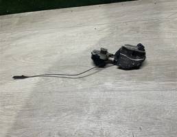 замок стекла крышки багажника для Volkswagen Touareg 7L 2007-2010  запчасти бу