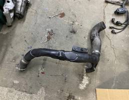 Патрубок интеркулера для Volkswagen Passat (B7) 2011-2015  запчасти бу