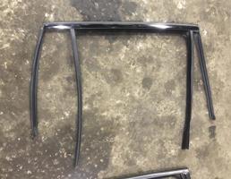 уплотнитель стекла двери задний правый для BMW X6 F16 2014-2019  запчасти бу