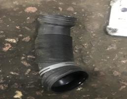 Патрубок воздушного фильтра для Volkswagen Passat CC 2008-2012  запчасти бу