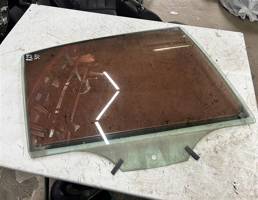 Стекло двери задней правой для Skoda Octavia (A5 1Z-) 2008-2013 рестайлинг  запчасти бу