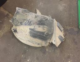 локер передний левый задняя часть для Mercedes-Benz W204 C-classe 2011-2015 рестайлинг  запчасти бу