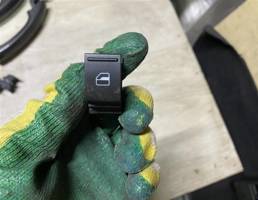 Кнопка стеклоподъемника для Volkswagen Touareg 7L 2007-2010  запчасти бу