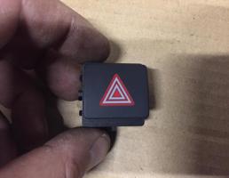 Кнопка аварийной сигнализации для Audi A7 (4G) 2010-2014  запчасти бу