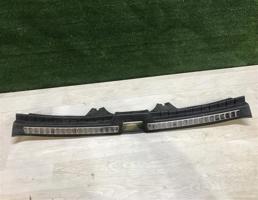 Накладка замка крышки багажника для Volvo XC90 2014-2019  запчасти бу