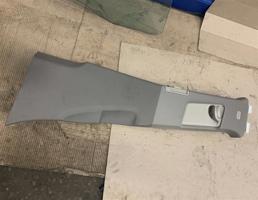 Обшивка стойки для Audi Q7 (4L)  2005 - 2009  запчасти бу