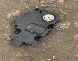 Мотор заслонки печки для Audi A4 (B8) 2007-2012  запчасти бу