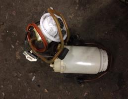 Топливный насос для Audi Q7 (4L)  2005 - 2009  запчасти бу