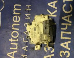 Замок двери задней левой для Volkswagen Passat (B6) 2005-2010  запчасти бу