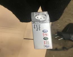 Свеча зажигания для Volkswagen Caddy III 2004-2010  запчасти бу