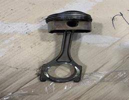 Поршень с шатуном для Volkswagen Touareg 7L 2007-2010  запчасти бу