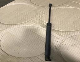 Амортизатор крышки багажника для Audi Q7 (4L)  2005 - 2009  запчасти бу