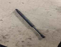 Амортизатор крышки багажника для Porsche Cayenne 955 2002-2007  запчасти бу