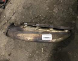 Выпускной коллектор для Audi Q7 (4L)  2005 - 2009  запчасти бу