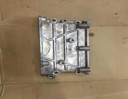 Крышка коленвала задняя для Audi Q7 (4L)  2009 - 2015 рестайлинг  запчасти бу