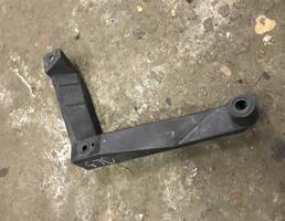 Кронштейн бампера для Volkswagen Touareg 7L 2007-2010  запчасти бу