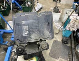 Блок ABS для Volkswagen Golf VI 2009-2012  запчасти бу