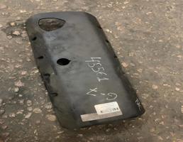 Кожух двигателя для Volkswagen Touareg 7L 2002-2006  запчасти бу