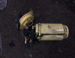 Топливный насос для Volkswagen Touareg 7L 2007-2010  запчасти бу