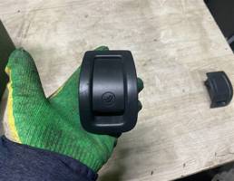 Заглушка в сиденье для Skoda Octavia (A7) 2013-2017  запчасти бу