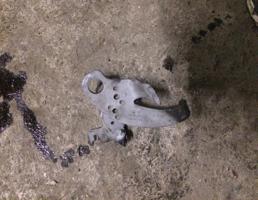 Кронштейн для Volkswagen Passat (B6) 2005-2010  запчасти бу