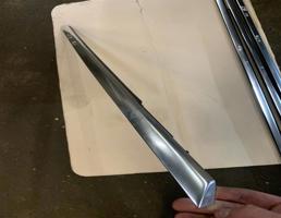 Молдинг стекла двери передней правой для Mercedes-Benz W205 C205 Coupe  запчасти бу