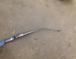 Поводок стеклоочистителя передний правый для Volkswagen Transporter T5 2003-2009  запчасти бу