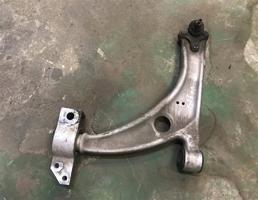 Рычаг передний нижний левый для Volkswagen Tiguan 2007-2011  запчасти бу