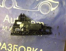 Кронштейн ручки для Audi A8 (D4,4H) 2011-2014  запчасти бу